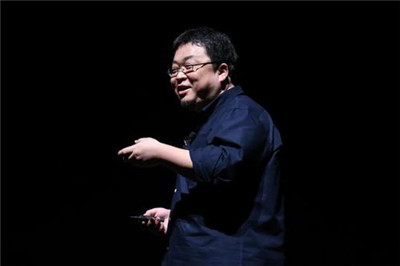 羅永浩直播公司被28倍收購-羅永浩欠錢要還光了？